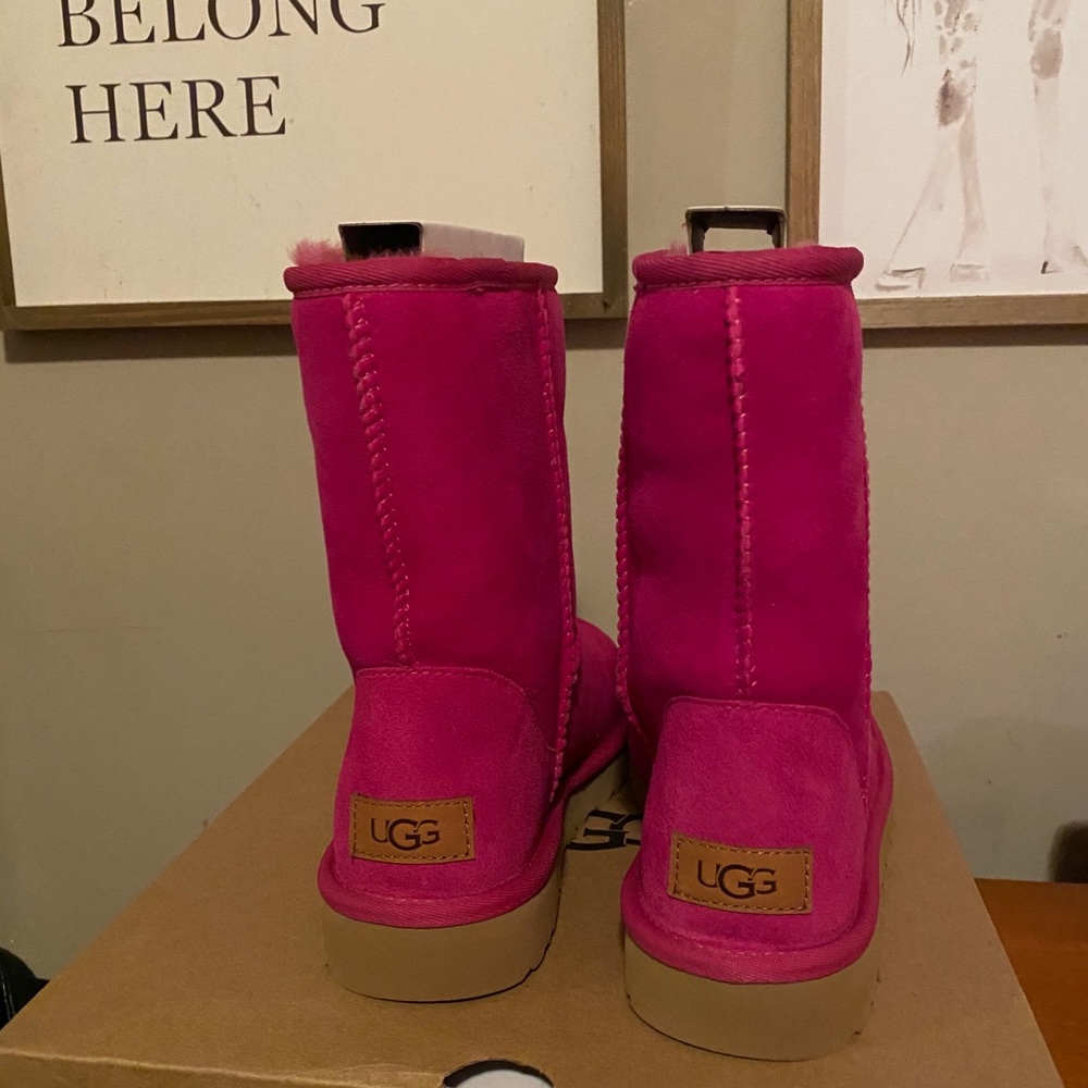 UGG Classic II